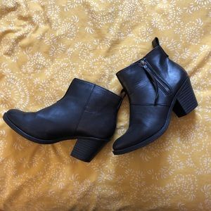 black booties